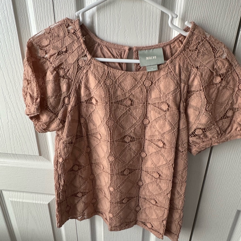 Women's Pink Lace Top